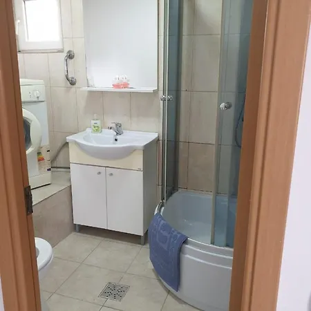 Garsoniera 2 דירה בוקרשט