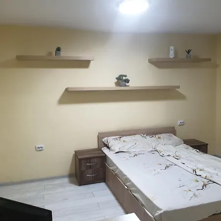 Garsoniera 2 Апартаменты